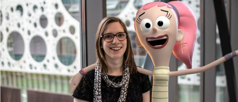 Sofie Gregersen og den animerede youtuber KvanteKarina